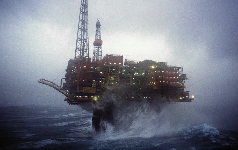 North Sea Oil Platform Downmanned After Gas Leak