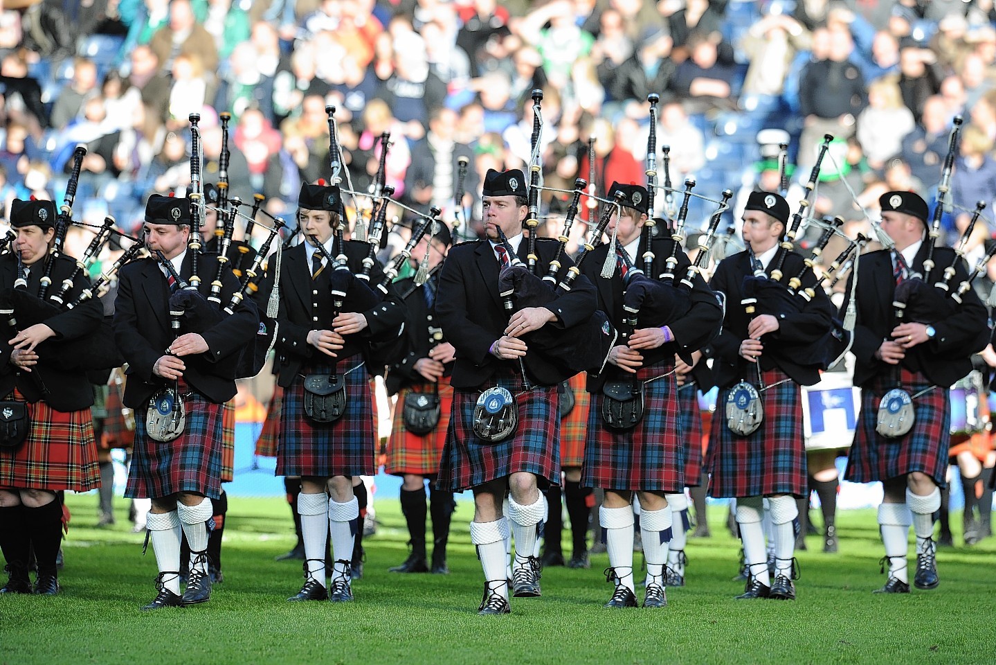 Partial lifting of bagpipe ban at Rugby World Cup