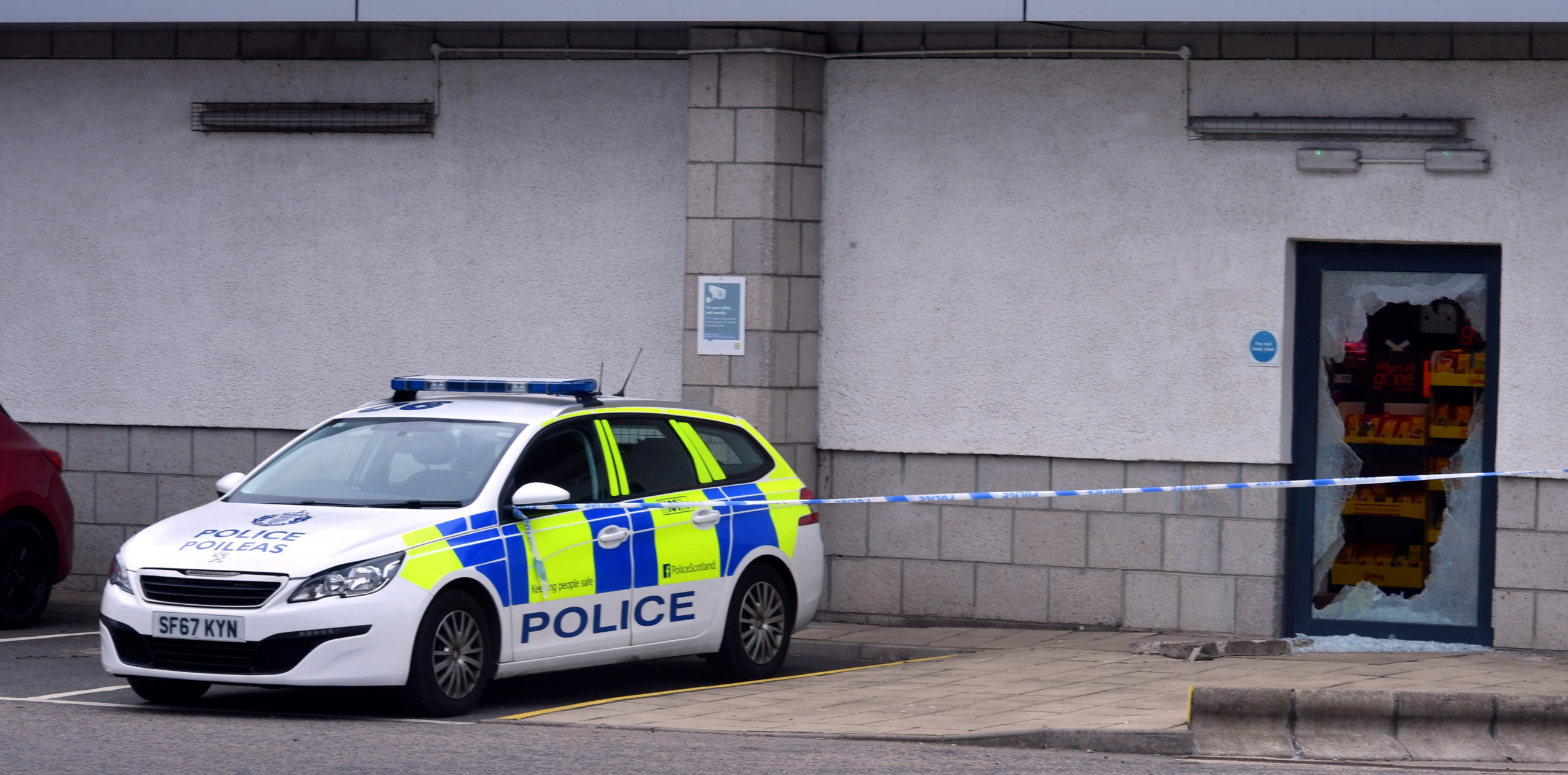 Anger as Lidl forced to close following smash and grab raid