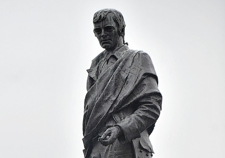 Aberdeen statues cordoned off in anticipation of referendum "high