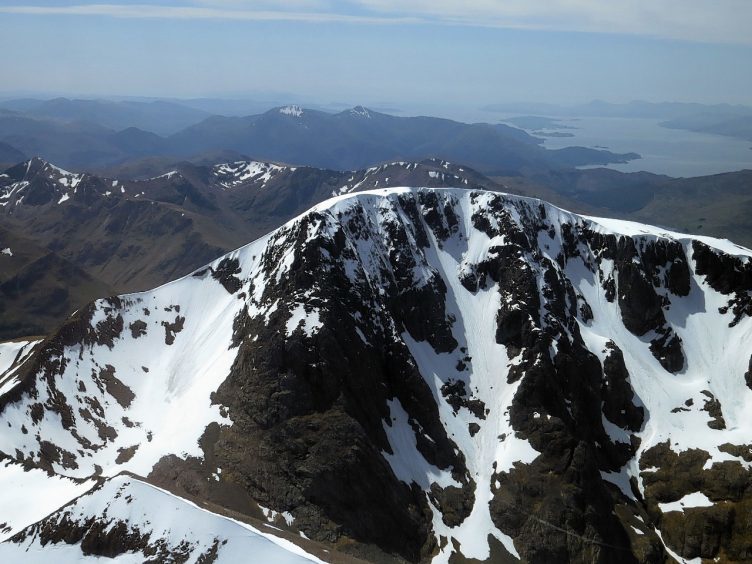 ben nevis height in feet