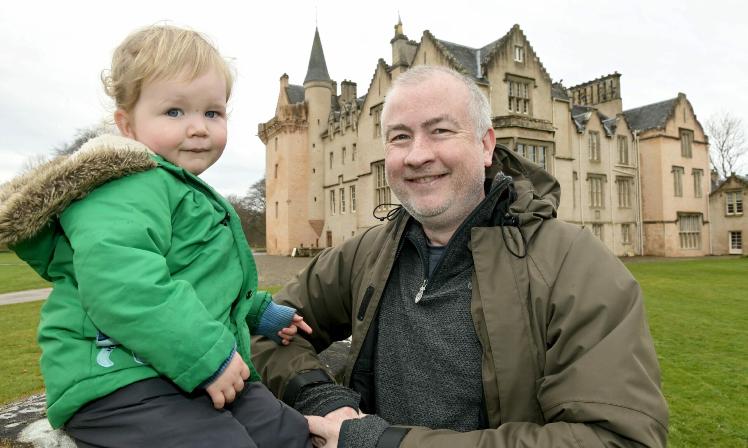 GALLERY Families hunt for clues on Easter egg hunt at historic