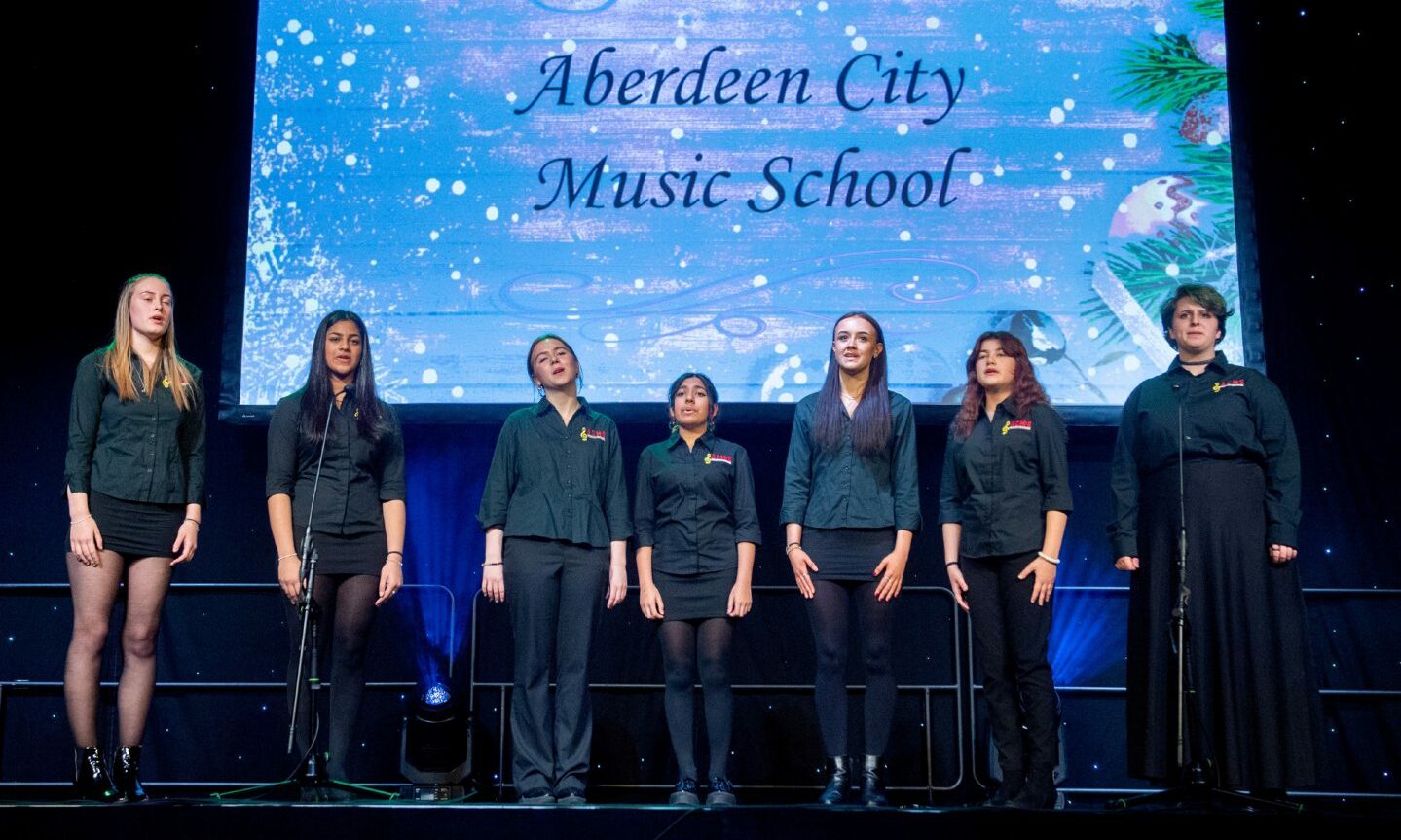 watch-aberdeen-city-music-school-sing-a-gaelic-blessing