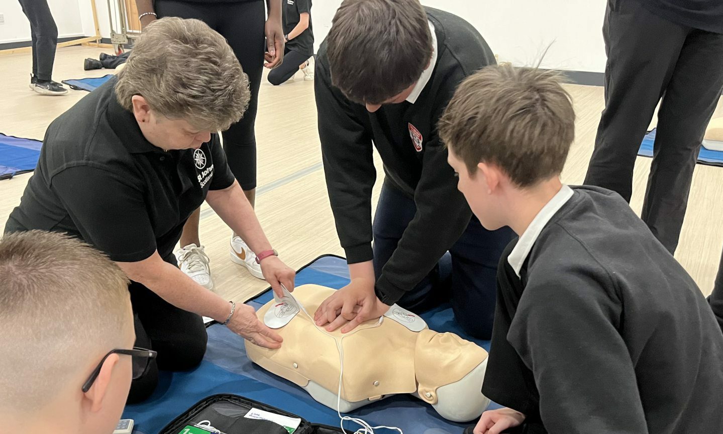 Lochside Academy trains 1,000th pupil in CPR