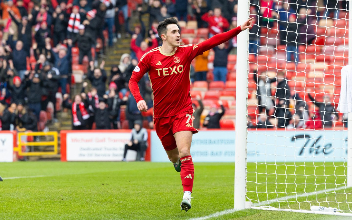 Graeme Shinnie desperate to lift League Cup as Aberdeen skipper