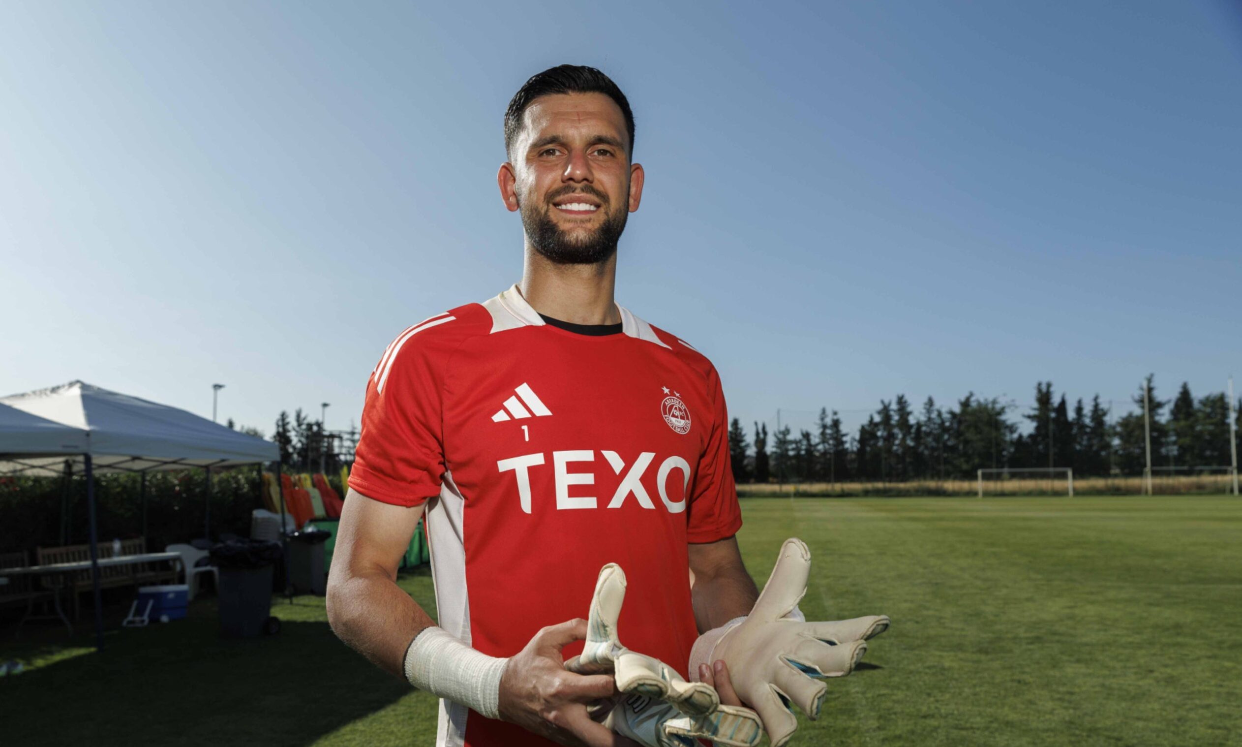 Aberdeen keeper Dimitar Mitov vows to hit new heights at Pittodrie