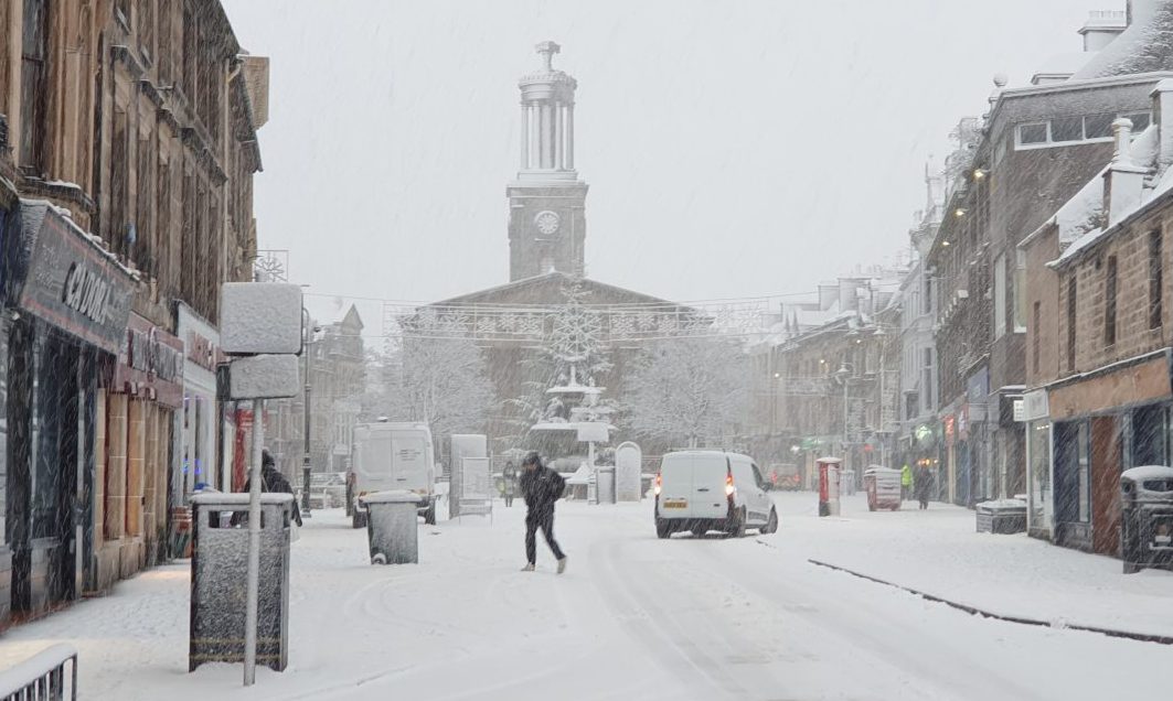 School closures and bus cancellations as Elgin blanketed in snow