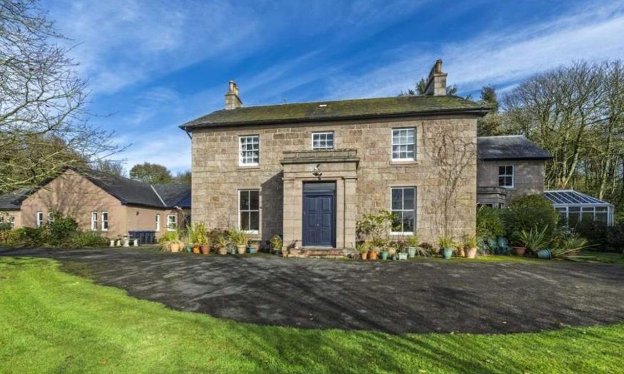 21-bed, 7-bath Aberdeenshire mansion for sale