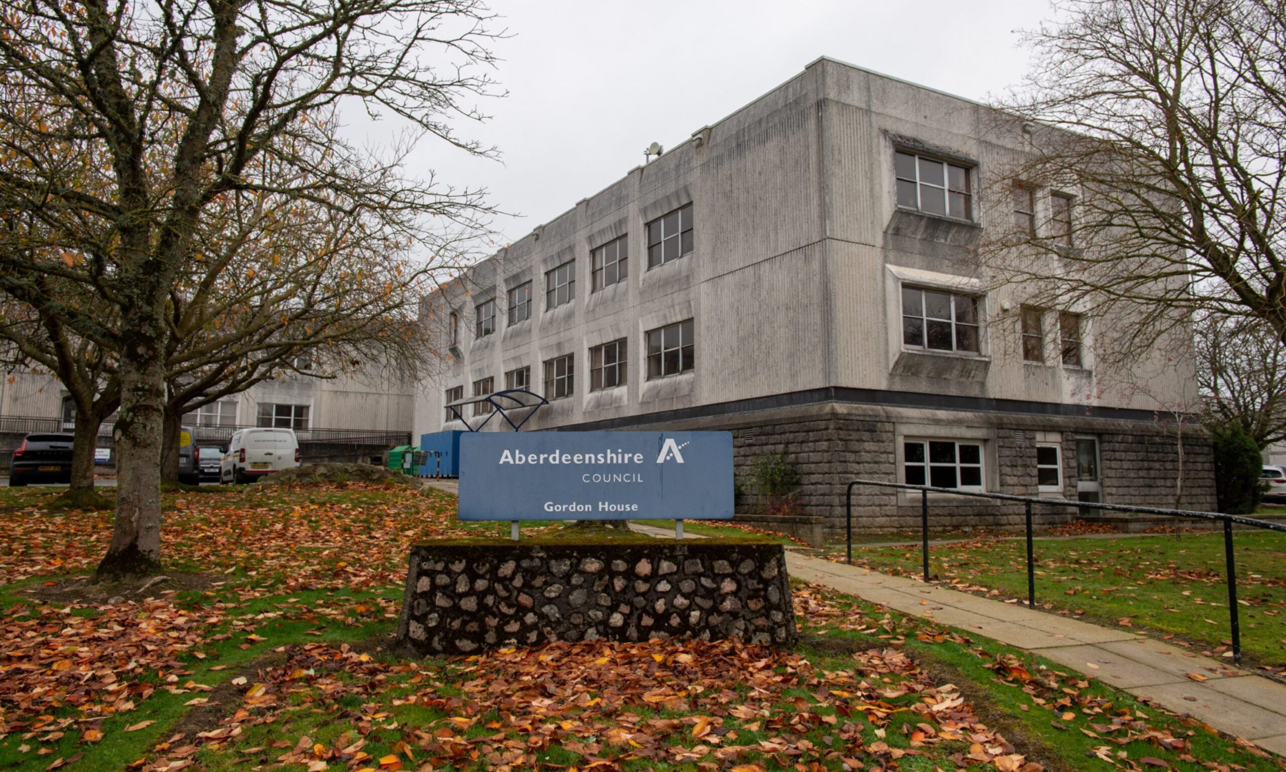 Demolition of old council HQ to take eight months