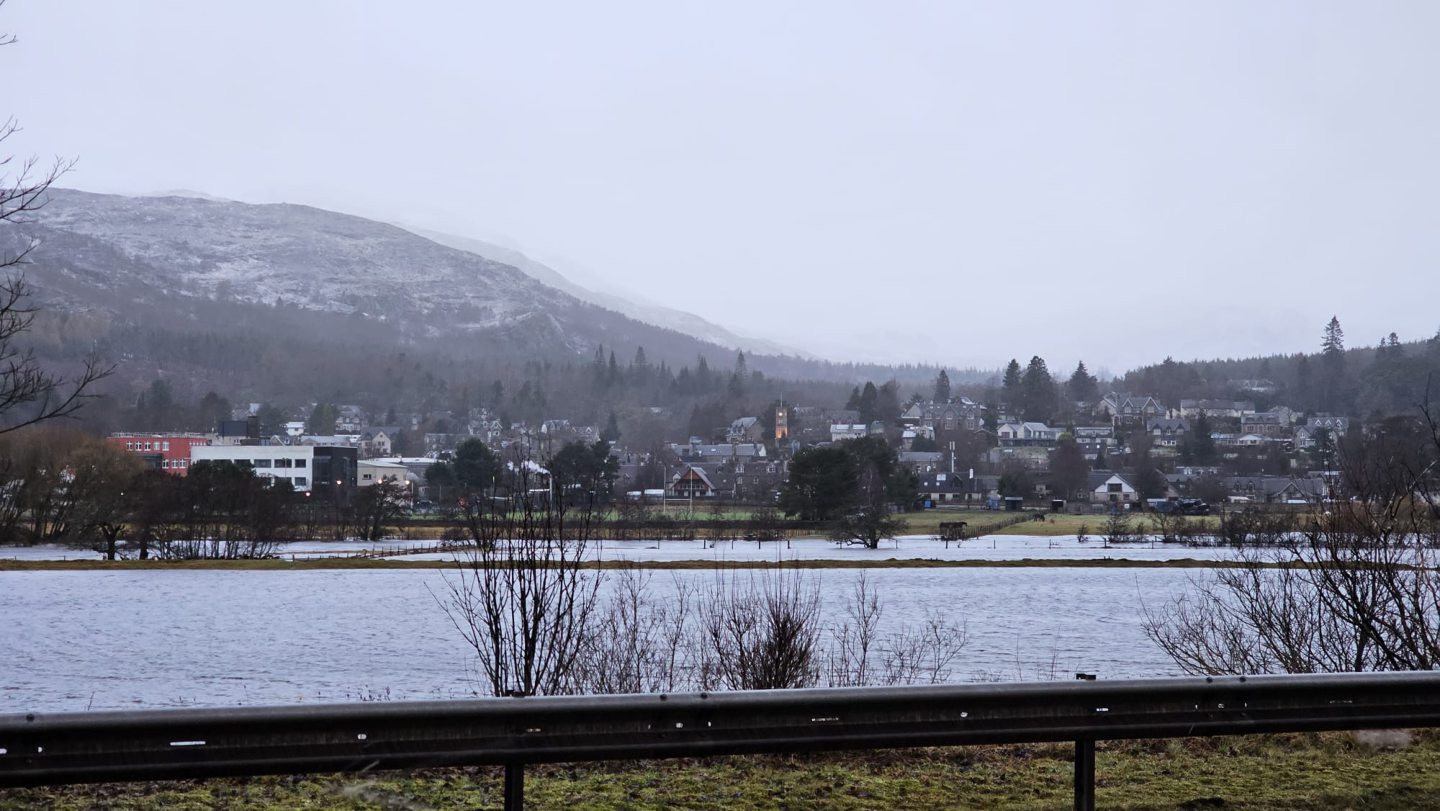 Snow blankets north and northeast as weather warnings set to end